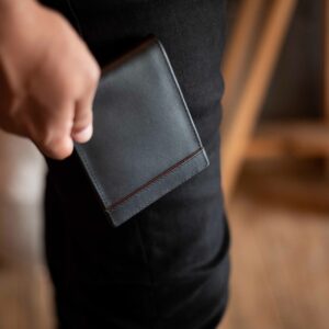 Men's Black Striped Leather Wallet