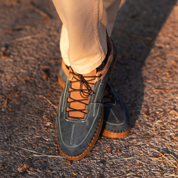 Men’s Turkiye-Origin Dual-tone Suede Leather Shoes in Bold Blue