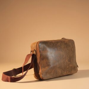 Women’s Brown Vinatge Stylish Leather Crossbody Bag - Front View
