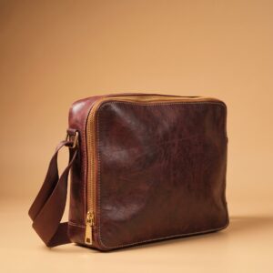 Women’s Maroon Vintage Stylish Leather Crossbody Bag - Front View